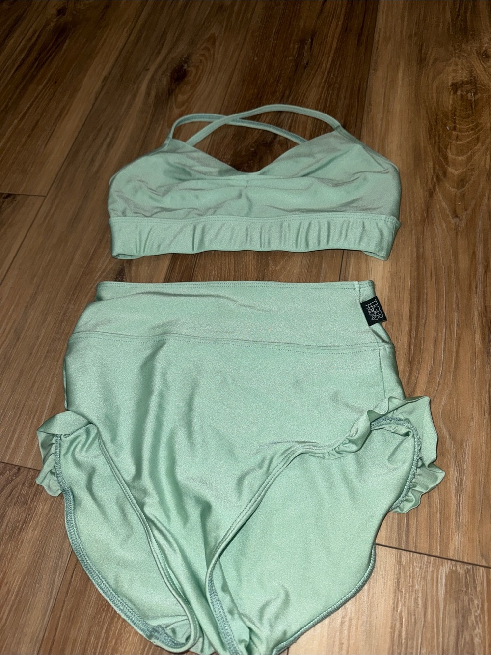 Tiger Friday Adult Small Light Green Dance Set